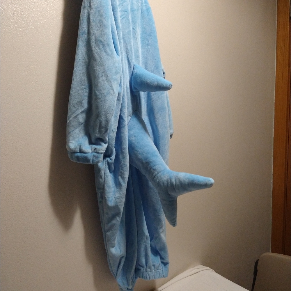 Last One**HYDE & EEK Baby Blue Shark Halloween Costume - Picture 10 of 16
